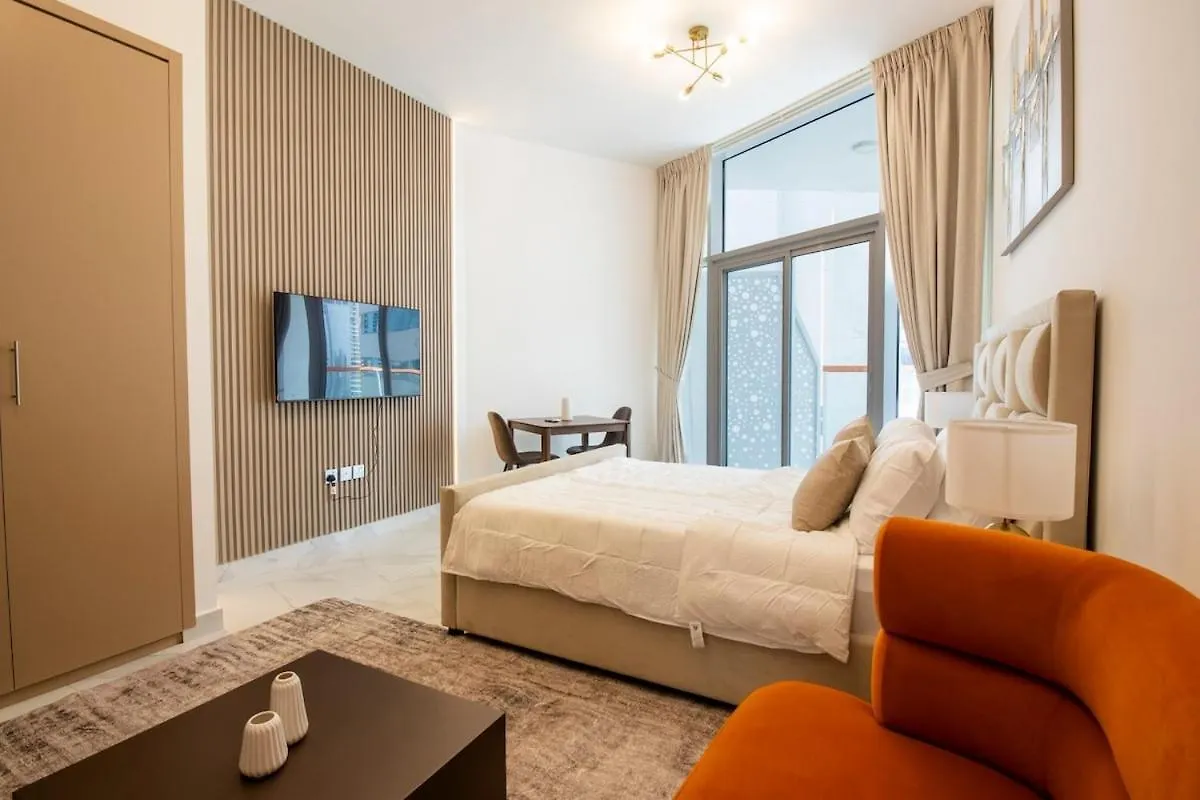 Апартаменты Millenium Binghatti Residences Business Bay- Stylish Studio With Canal View Дубай