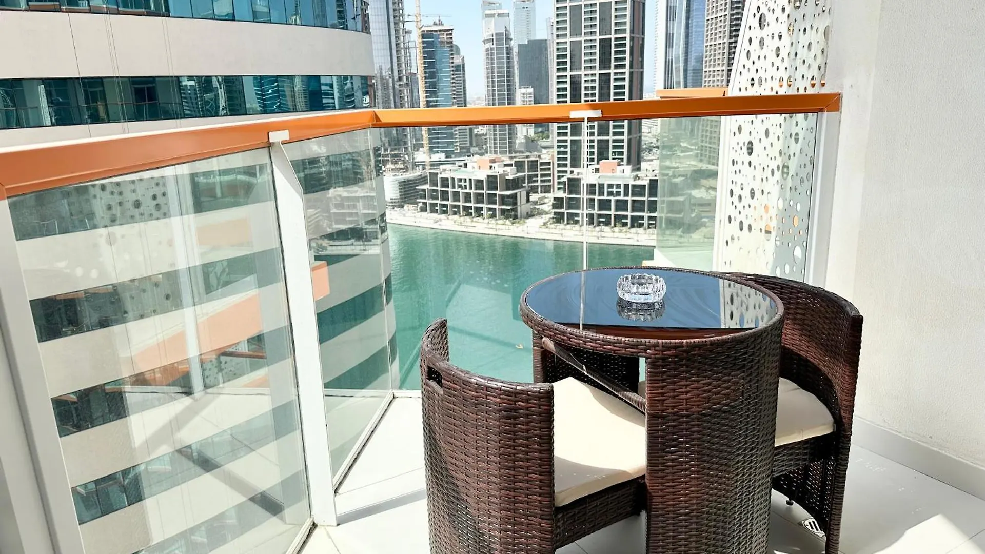Millenium Binghatti Residences Business Bay- Stylish Studio With Canal View Дубай 0*,